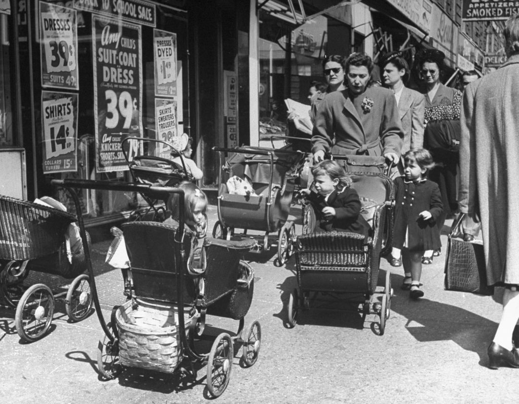 Sumner Avenue (now Marcus Garvey Boulevard) near Myrtle Avenue in Bed-Stuy, Brooklyn, 1946.
